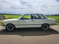 BMW 318 (4)